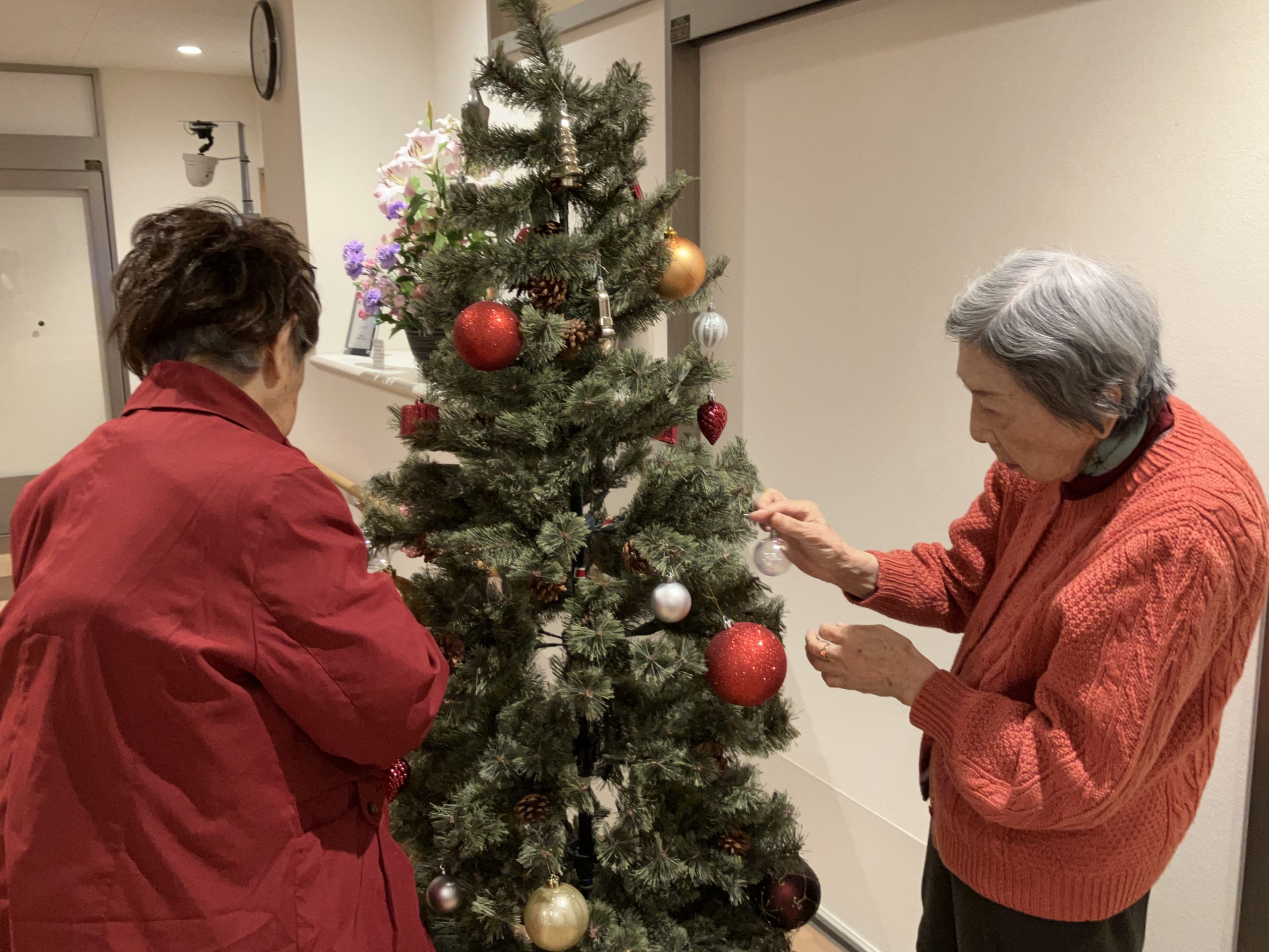 ⭐クリスマスツリーを飾りました⭐