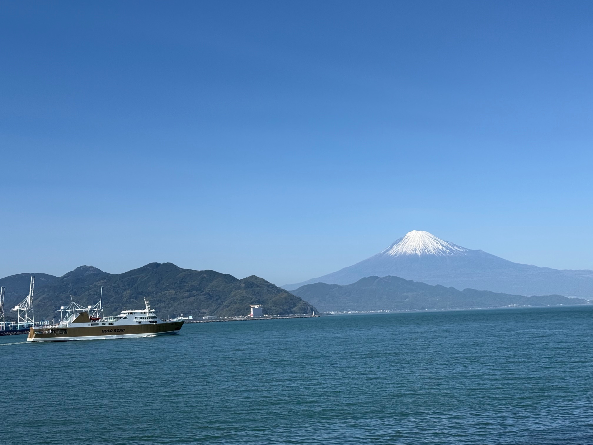 海×富士山×桜＝静岡